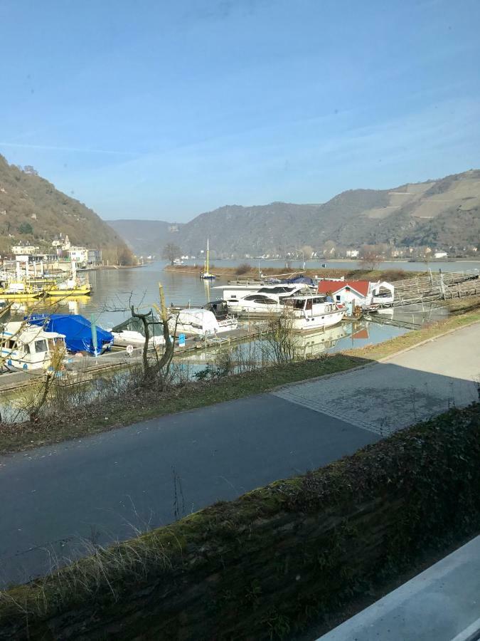 ホテル Hausboot Bounty ザンクト・ゴアー エクステリア 写真